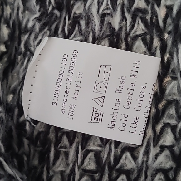 Knitted Sweater ❤️ - Picture 5 of 7